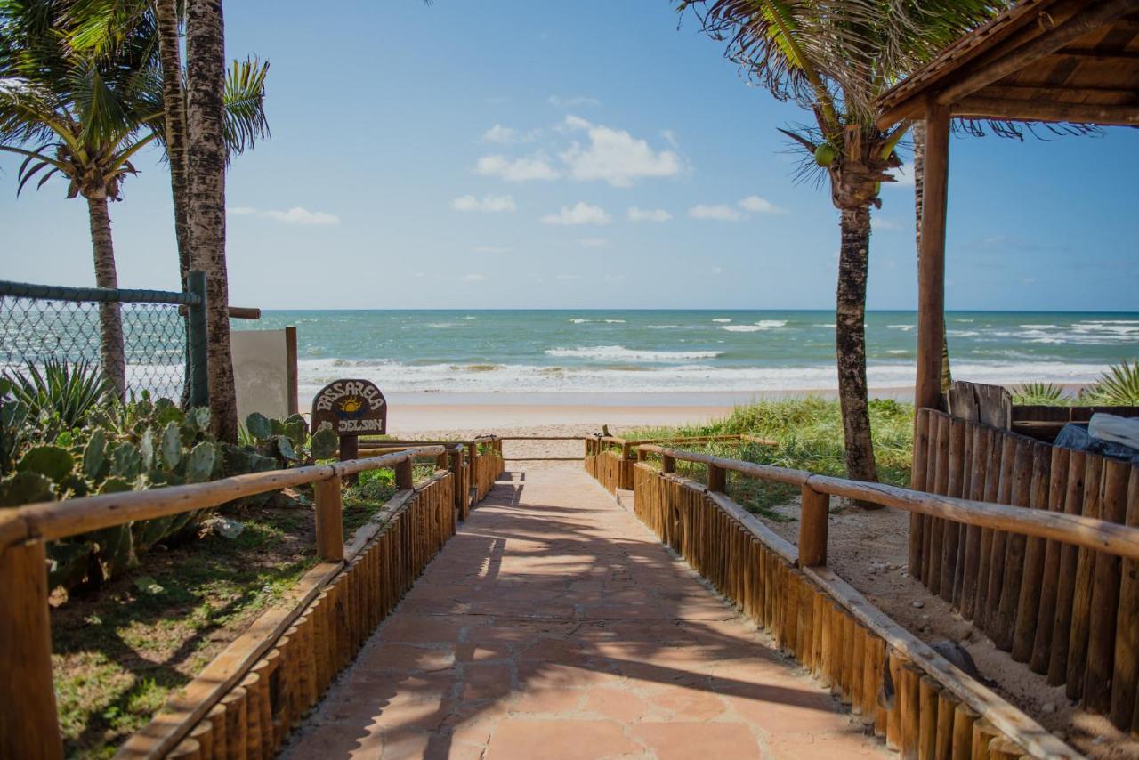 Flat Guarajuba Beira da Praia pé na areia Esterno foto